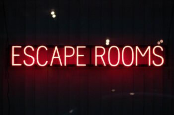 online verjaardag met een online escape room spelen