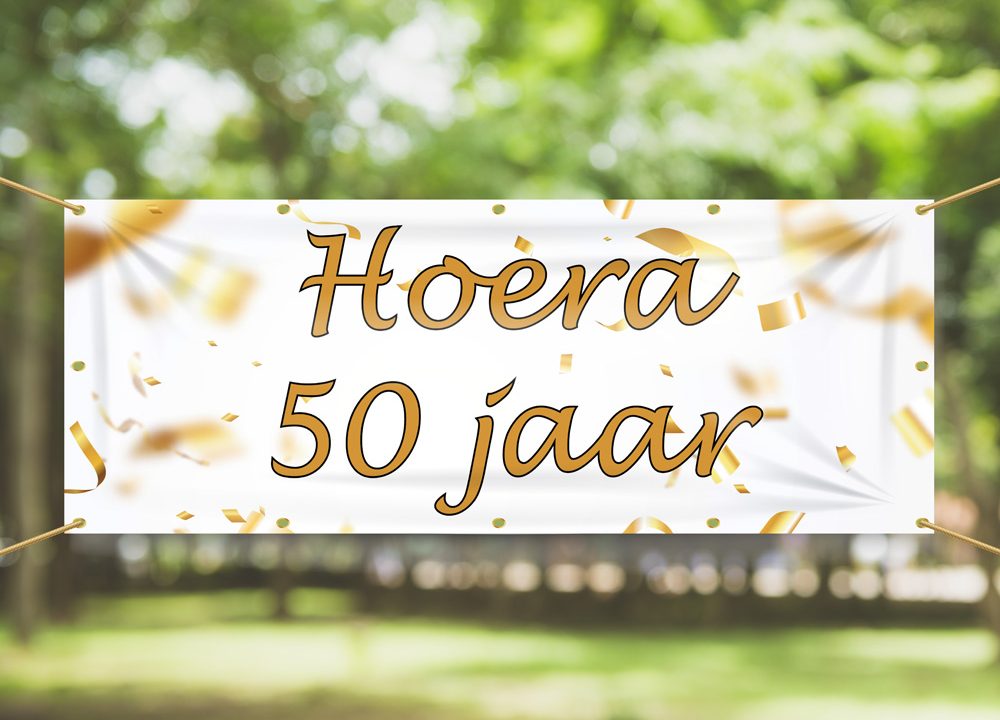 Spandoek Hoera 50 jaar gouden confetti 150x50
